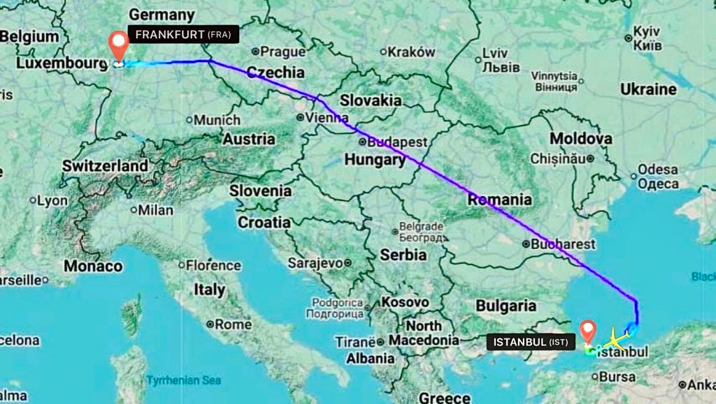 Máy bay Vietnam Airlines hạ cánh khẩn cấp tại Istanbul để cứu hành khách